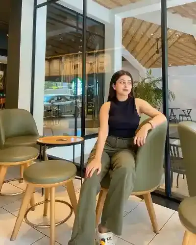 Escort Service Peepalkhoont